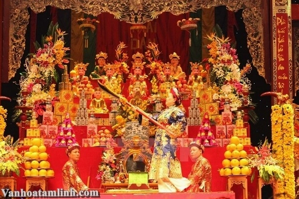 Một nghi thức tôn giáo trang trọng được cử hành